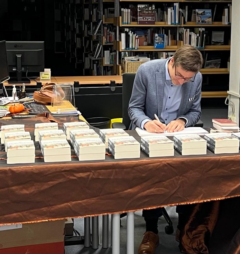 Titus Müller über Recherchen zu „Die Dolmetscherin“