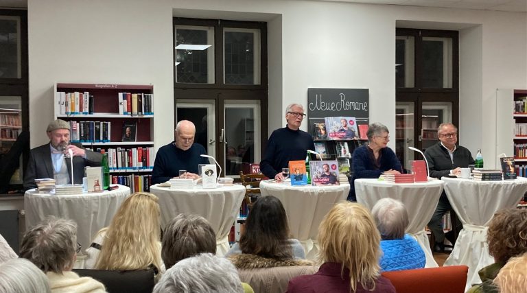 Von Goethes Hämorrhoiden, philosophierenden Cowboys, schwarzen Schwänen und einer Lottogewinn-Selbsthilfegruppe