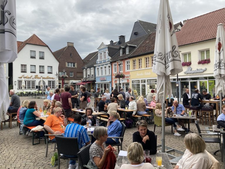 Kneipen-Quiz des Fördervereins Stadtbücherei mit Teilnahme-Rekord